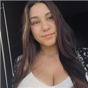 Soy estudiante de un Doble Grado en Trabajo Social y Sociología en la Universidad Pablo de Olavide